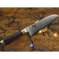 Кухонный нож KAI, серия Damascus, Santoku 165мм